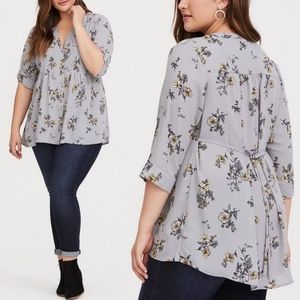Torrid Gray Floral Hi-Low Georgette Tunic Blouse Sz 00
